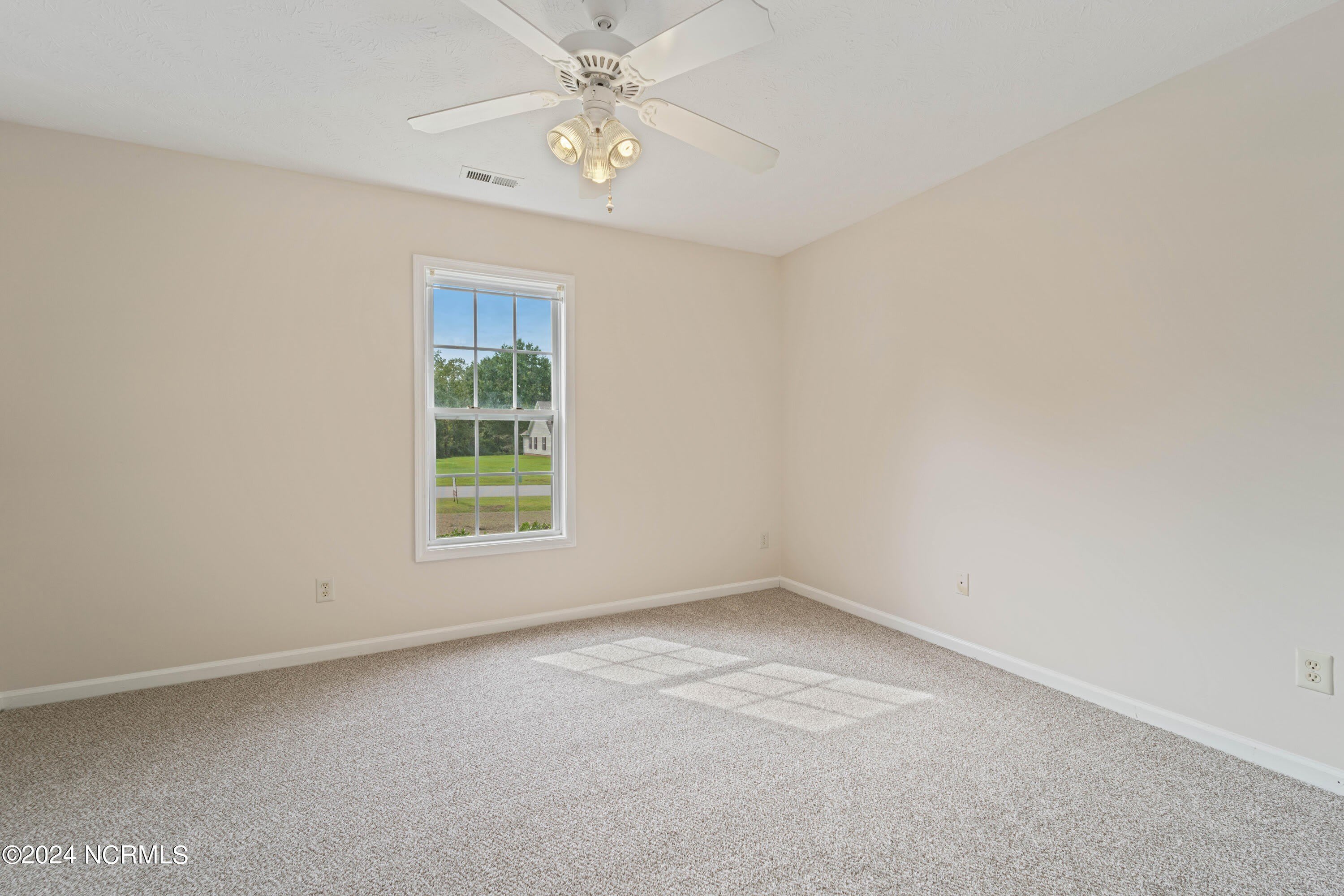 102 Mendover Drive – photo 4