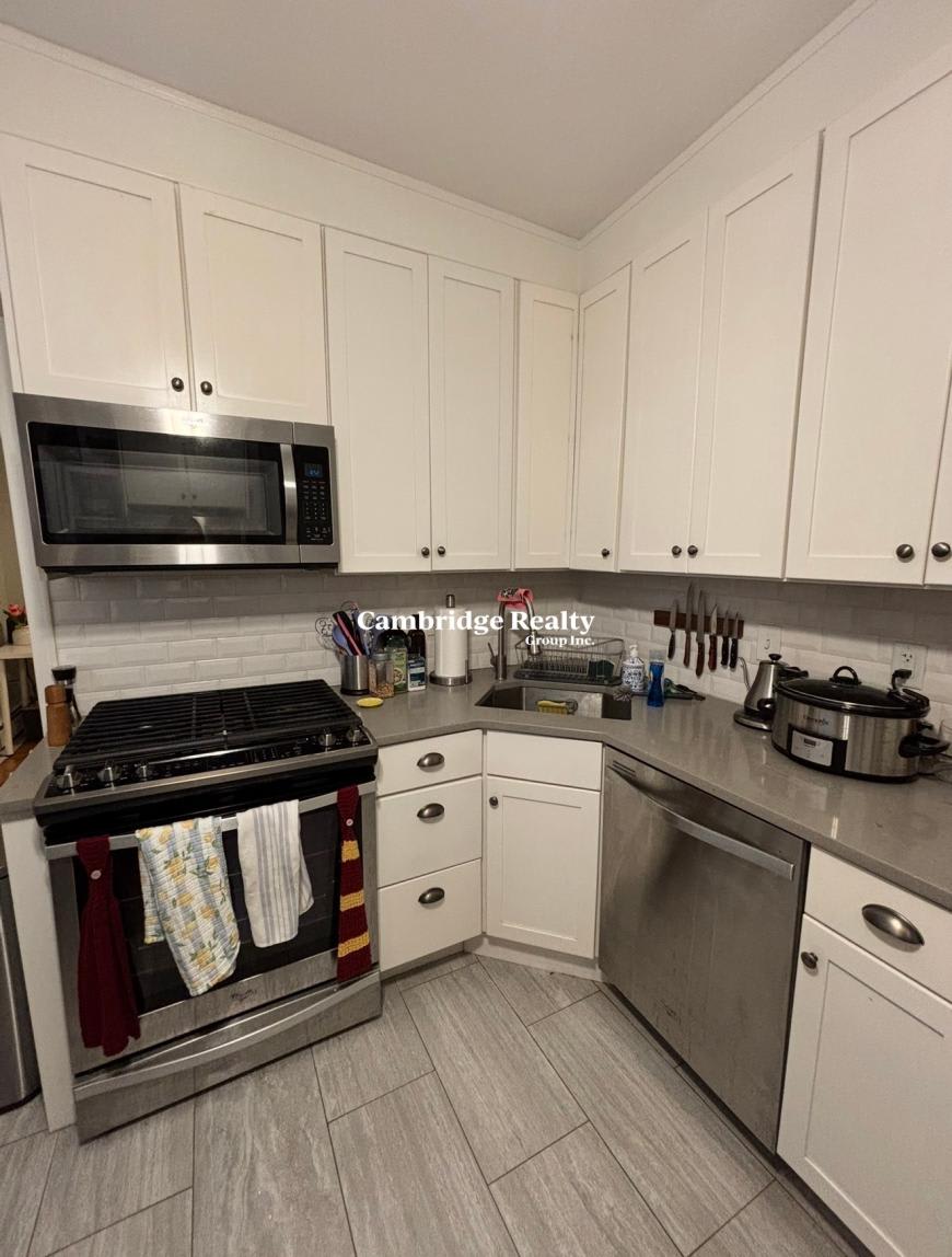 5 Marcella St. – photo 2