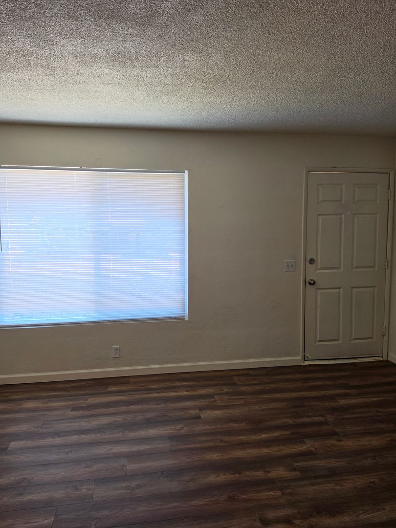 3 Bedroom 2 Bath – photo 5