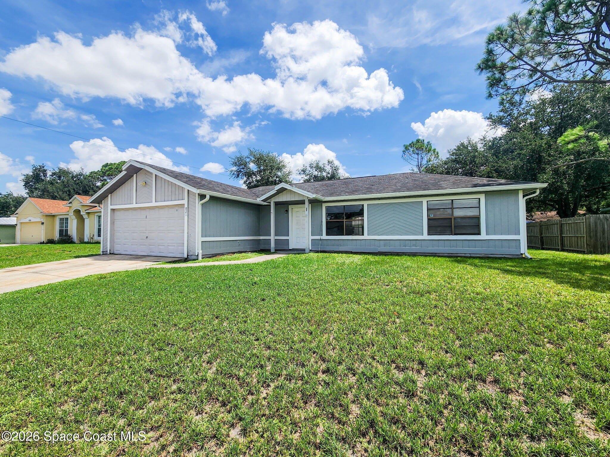 821 Hawaii Avenue NW – photo 1