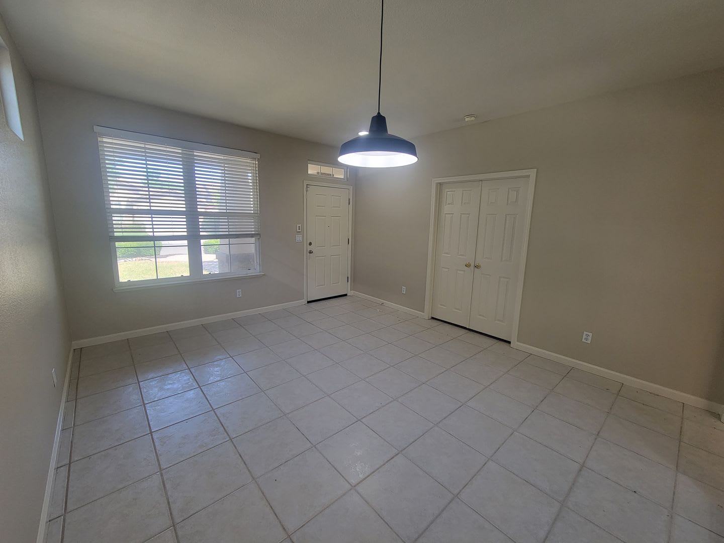 Pre Rent Today Beautiful 3 Bed 2 Bath Elk Grove – photo 4