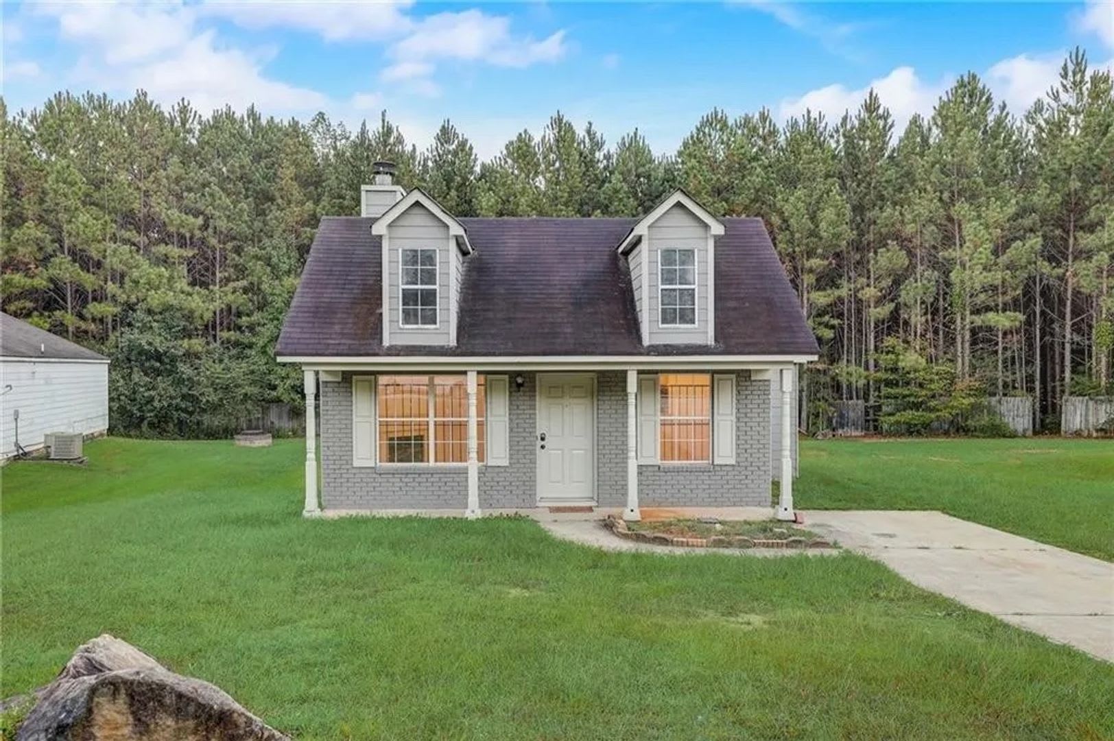 Room in 3 Bedroom Home in Union City – photo 1
