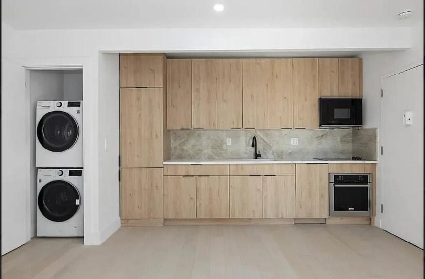 165 First Avenue – photo 3