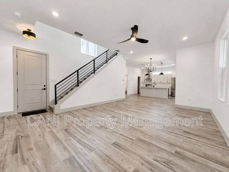 724 Ellwood Avenue – photo 3