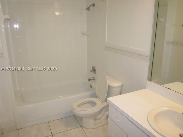 8201 NW 8th St – photo 4