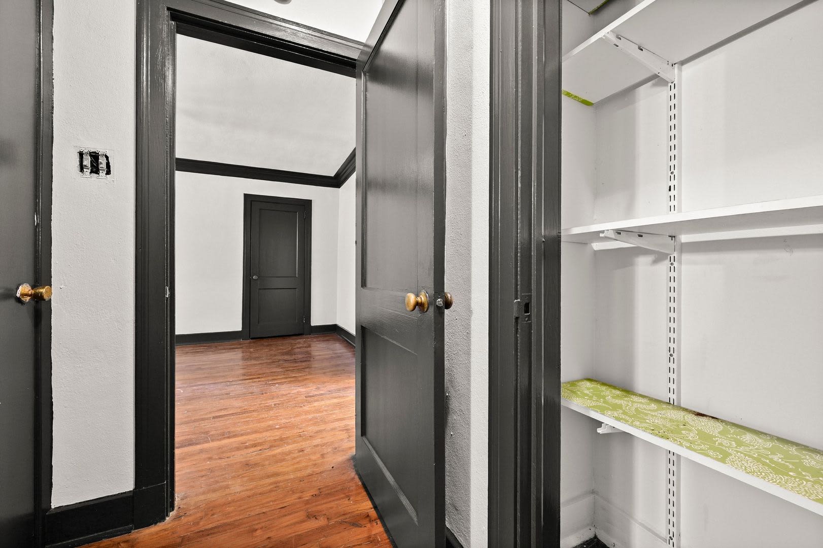 Great location in the Heart of Mid City! – photo 3