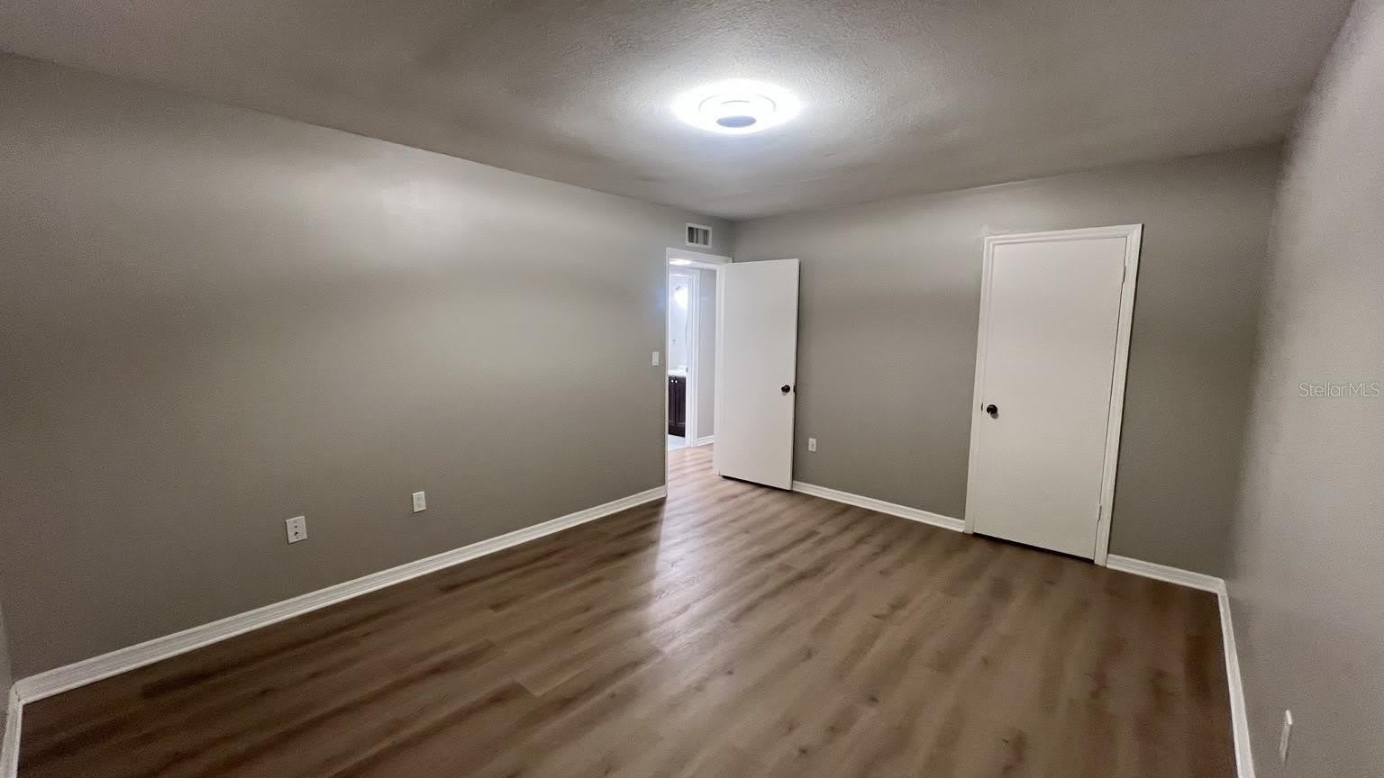 4325 AEGEAN Drive – photo 5