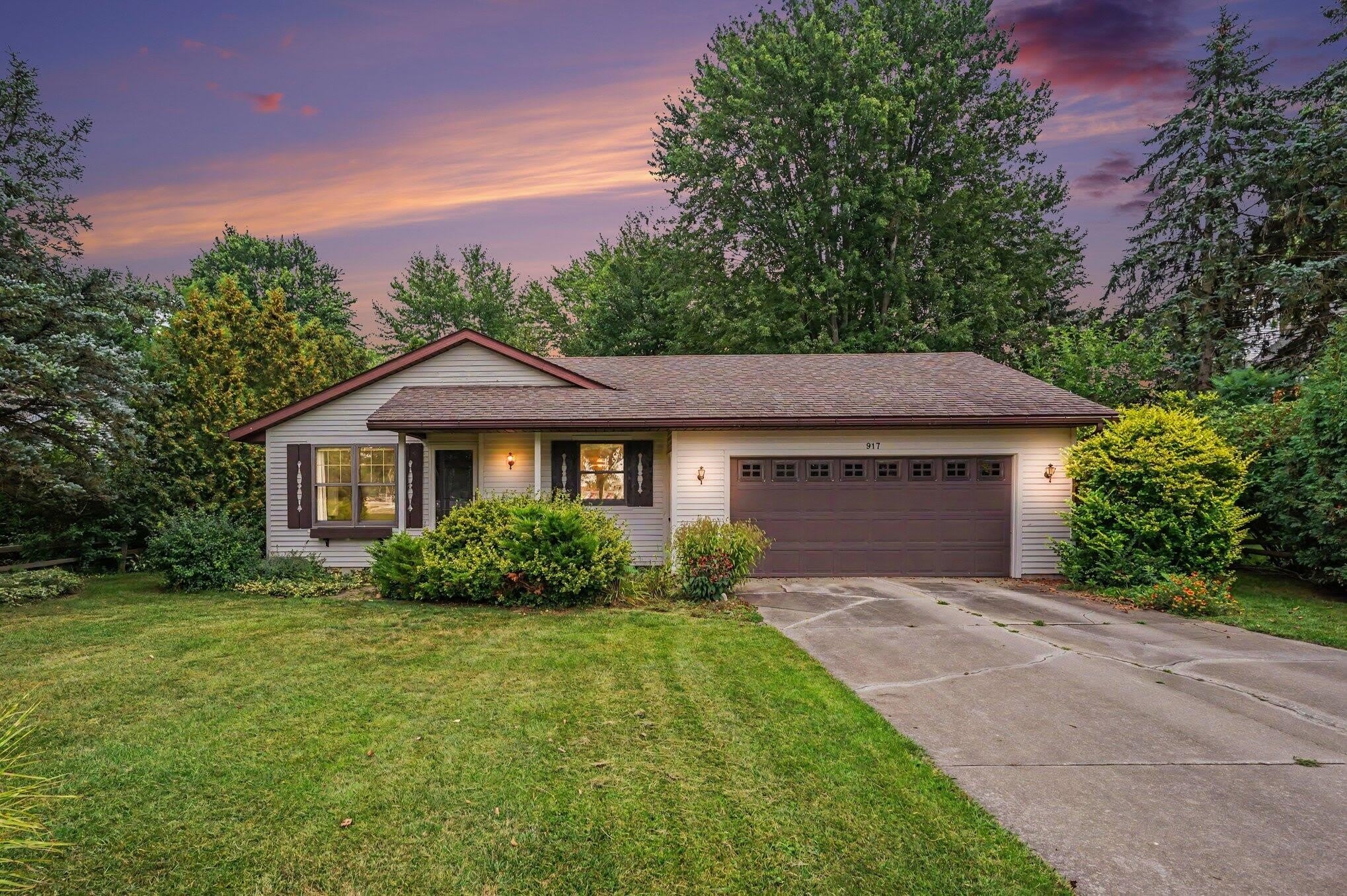 917 Ottawa Avenue – photo 1
