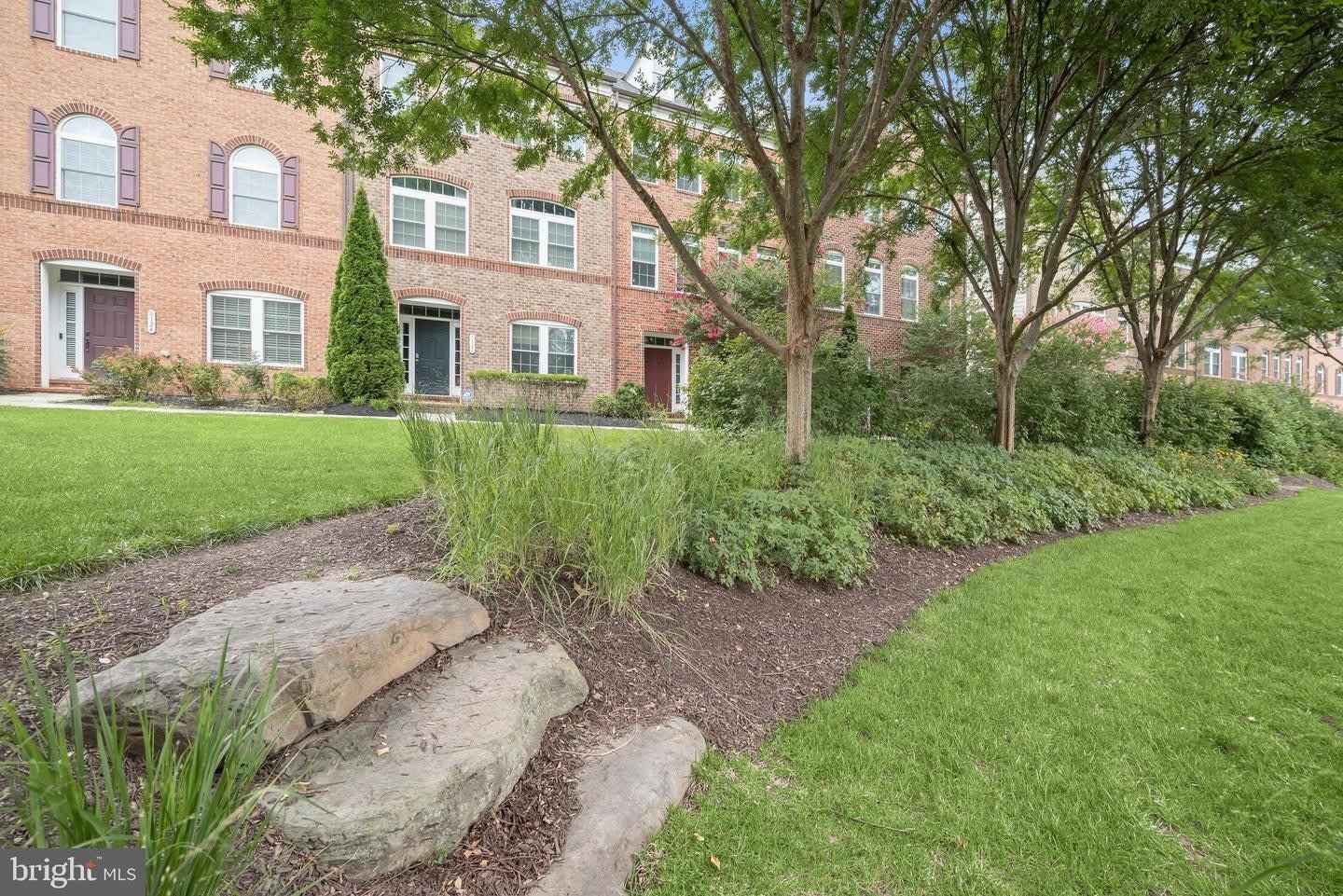 8120 WESTSIDE BLVD – photo 3