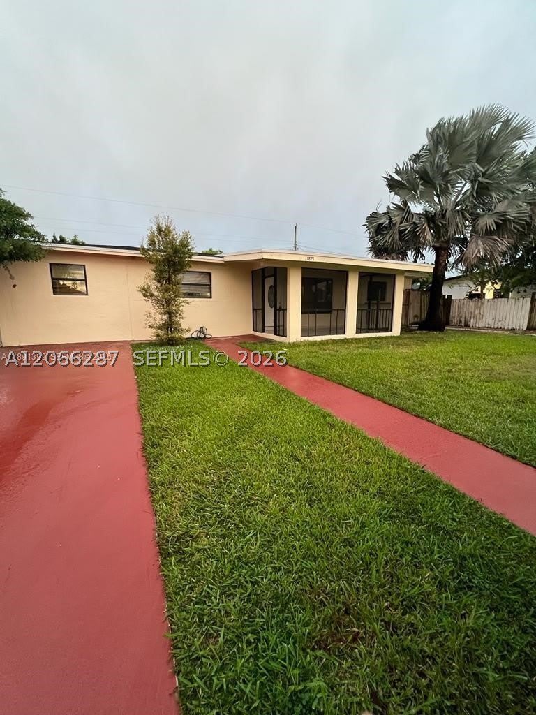 11821 SW 185th Ter – photo 2