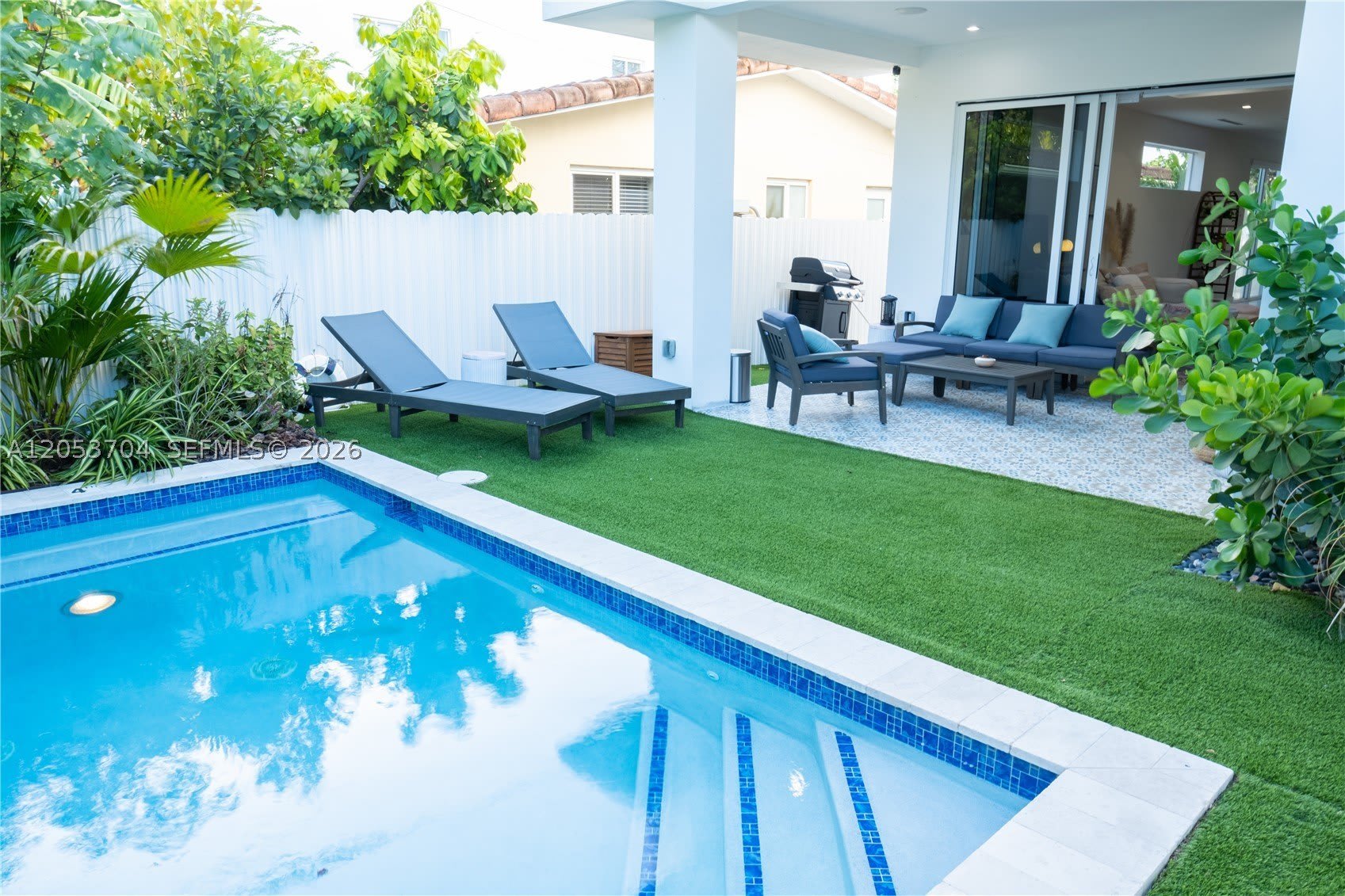 3524 SW 25th Ter – photo 2