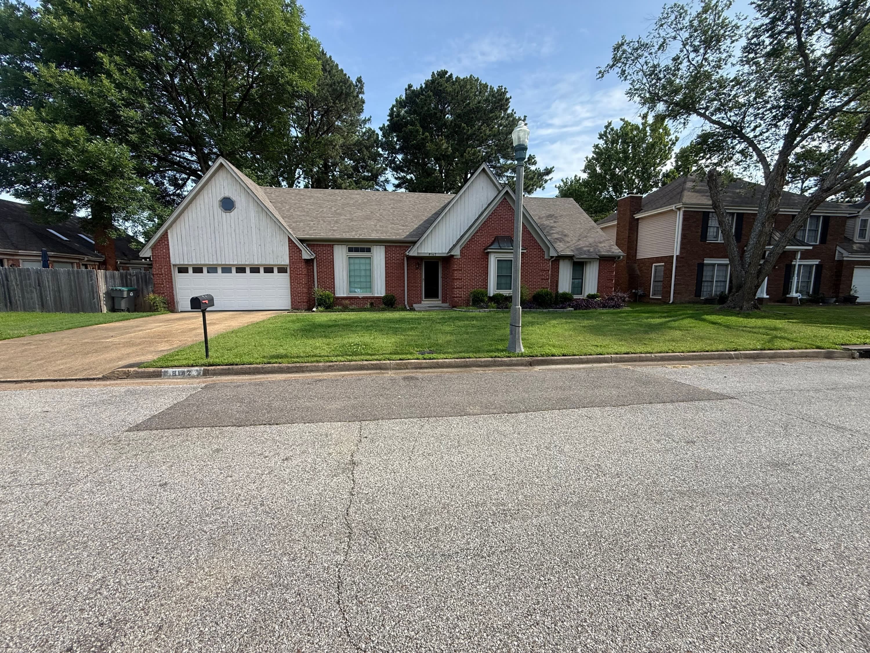 8142 Creekside Circle South – photo 1