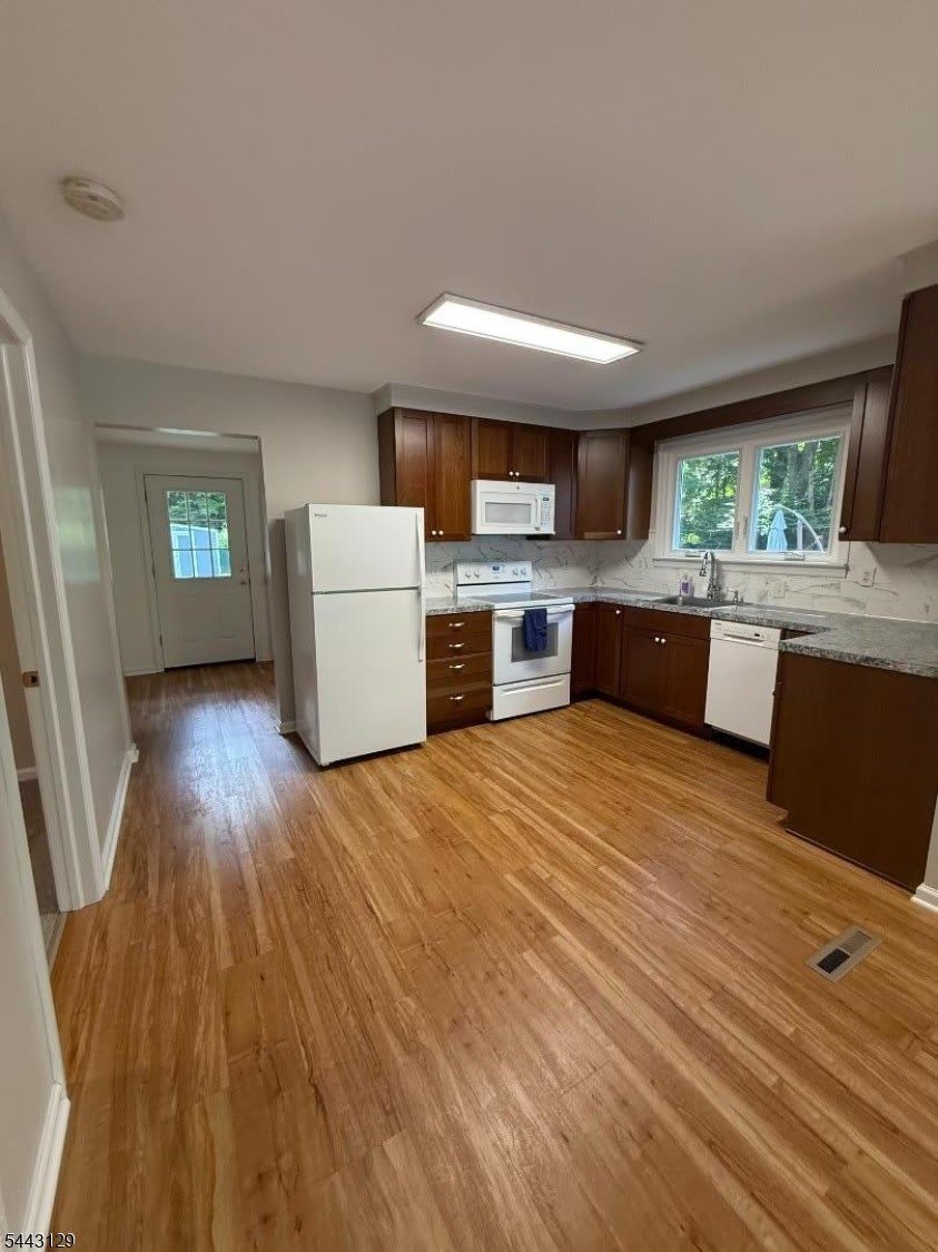 18 Abbott – photo 4