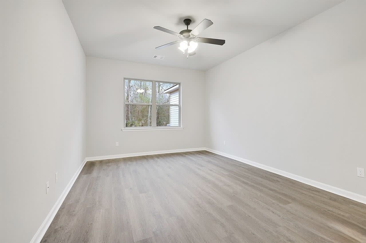 2864 South Roth Avenue – photo 5