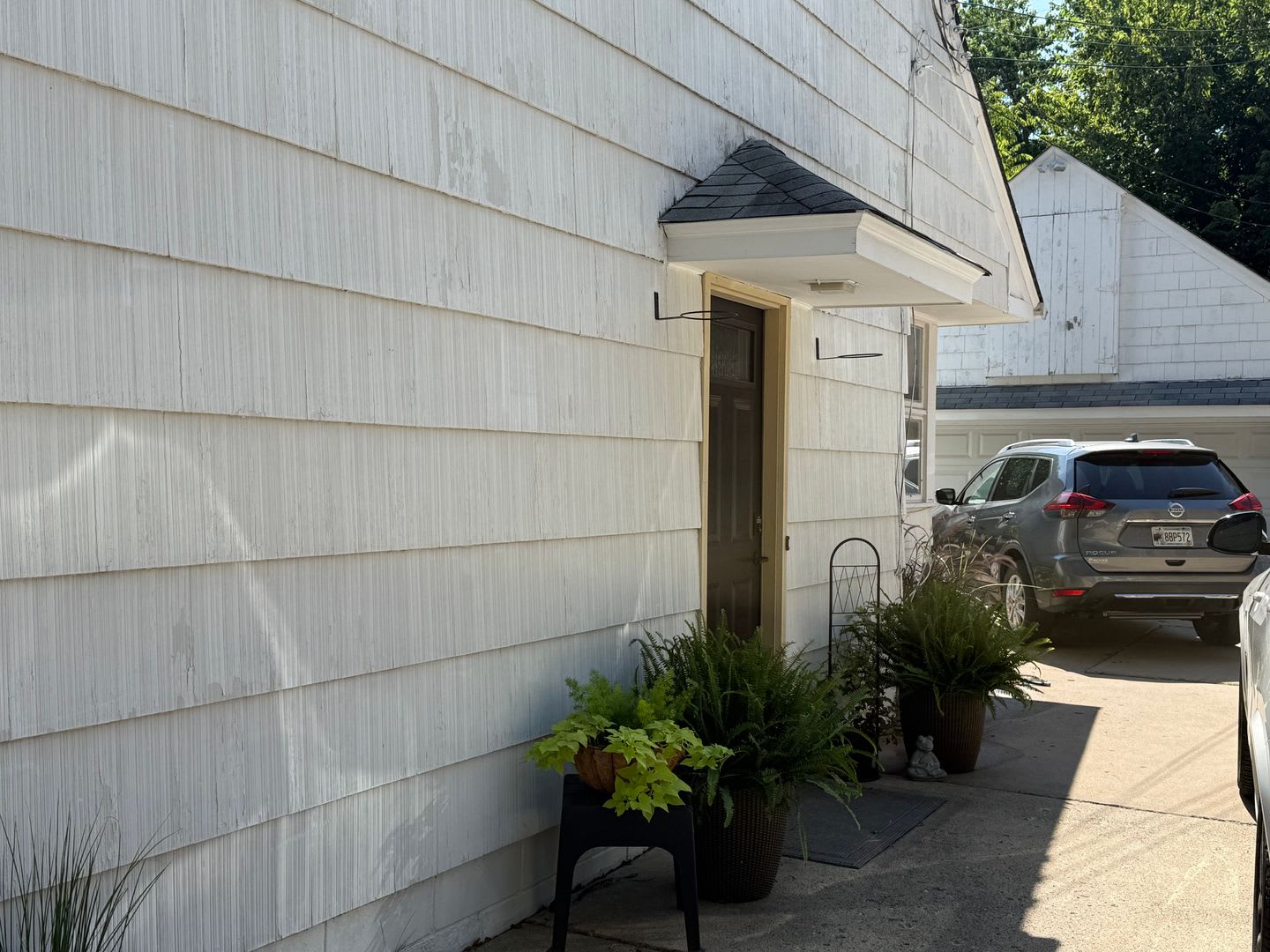 Charming 3-Bedroom Home with Finished Lower Level & 2-Car Garage – photo 4