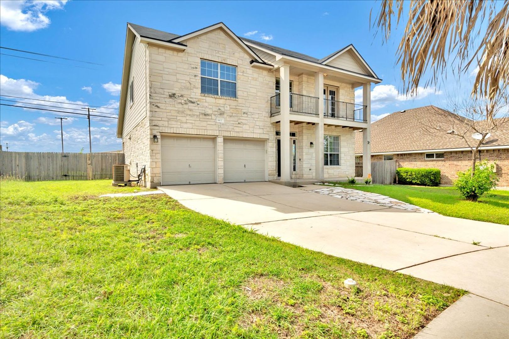 1402 Grafton Ln Pflugerville Tx 78660 – photo 2