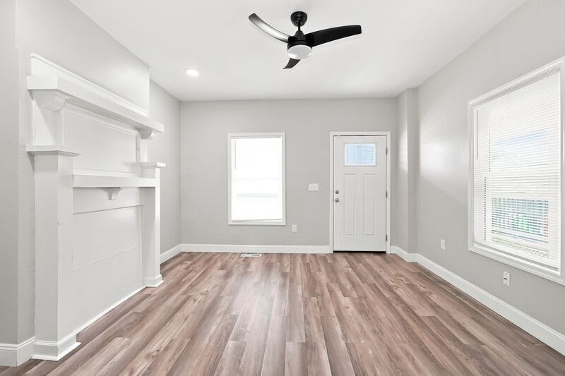 31 Dana Ave – photo 3