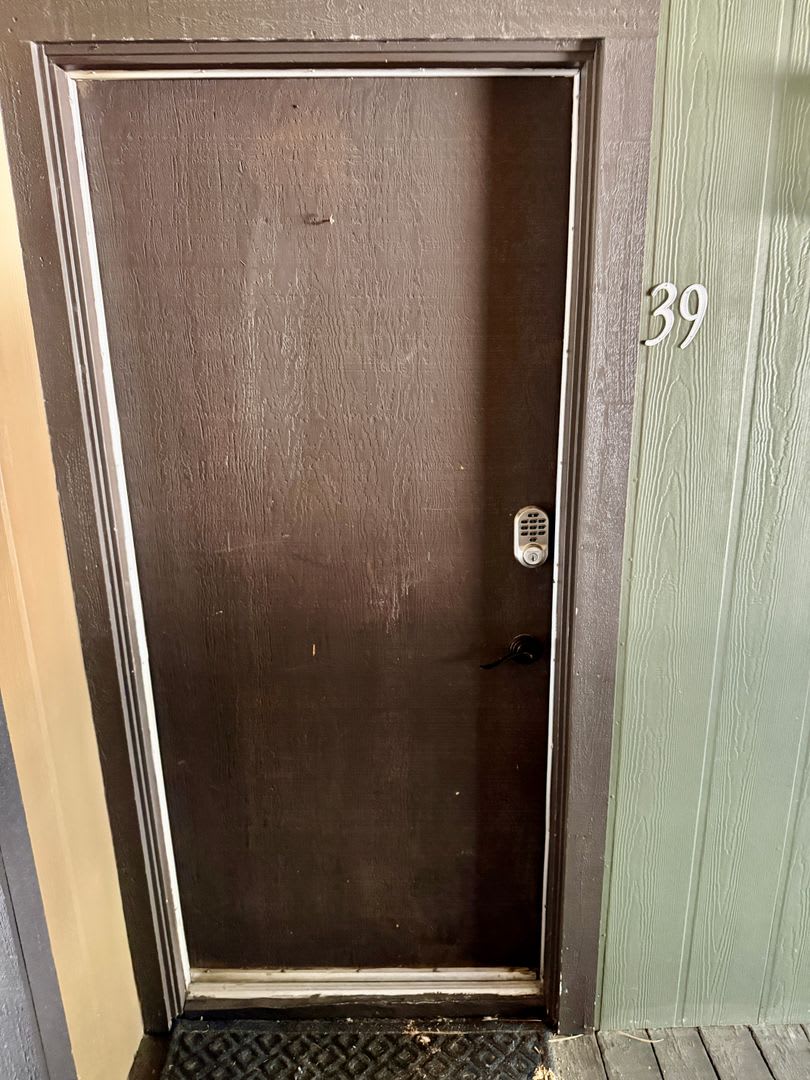Bigwood Condo – 1 Bedroom + Loft, 2 Bath – photo 4