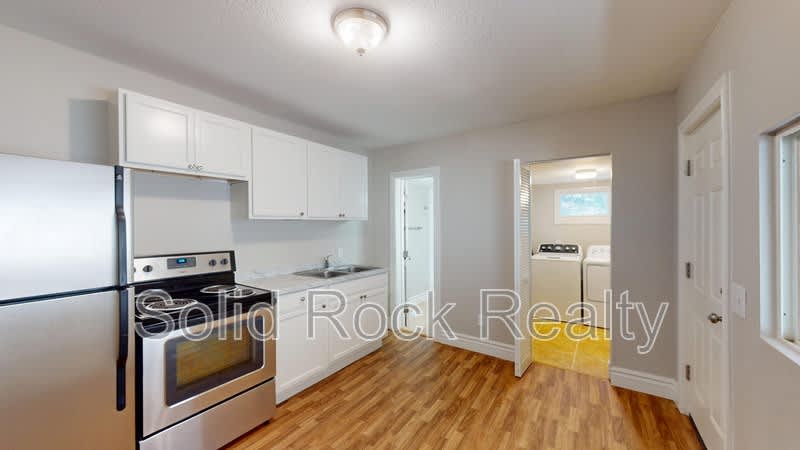 219 North Institute Street – photo 3