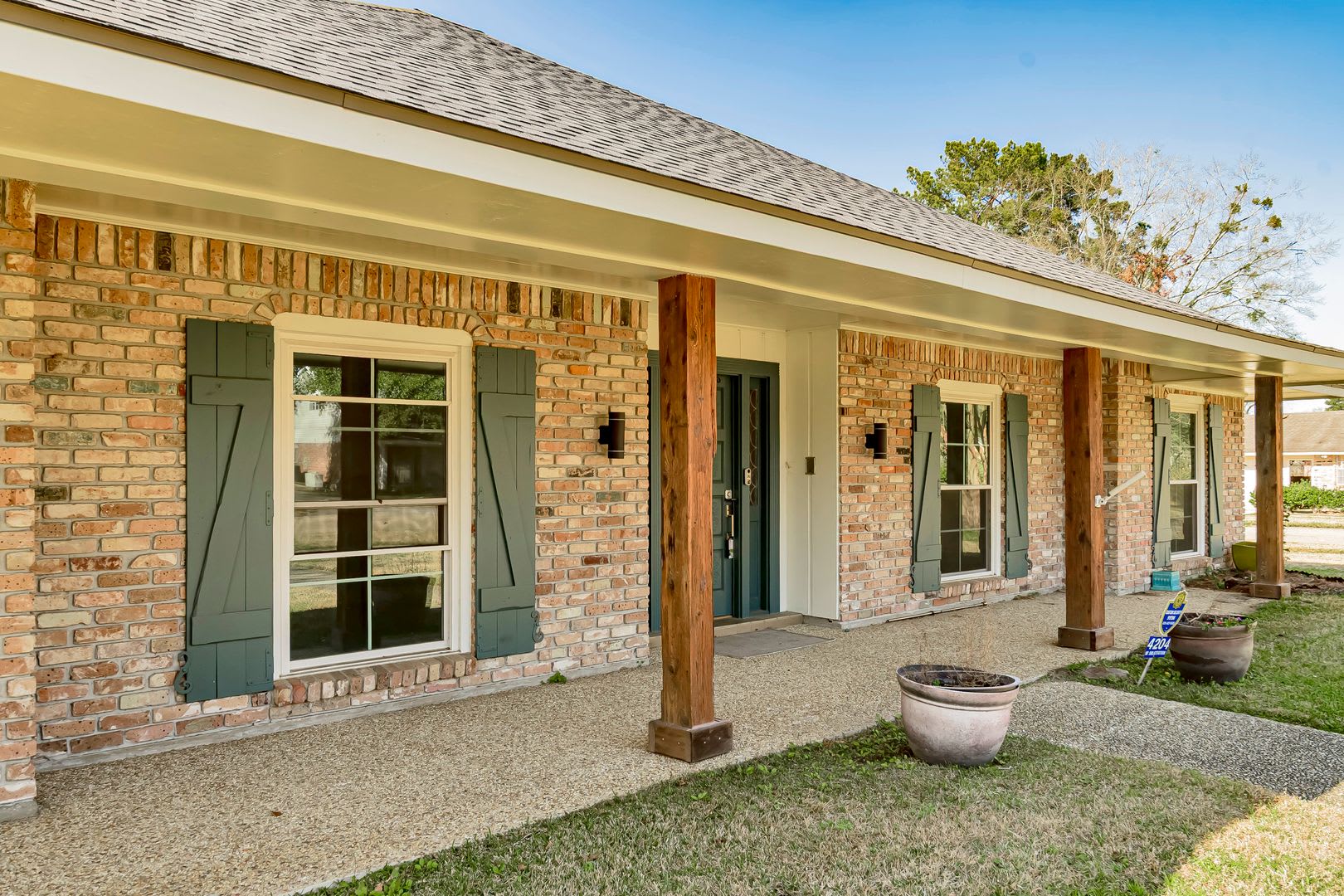 Resort-Style 4 Bedroom Home with Pool & Outdoor Pavilion in Pine Park – photo 3