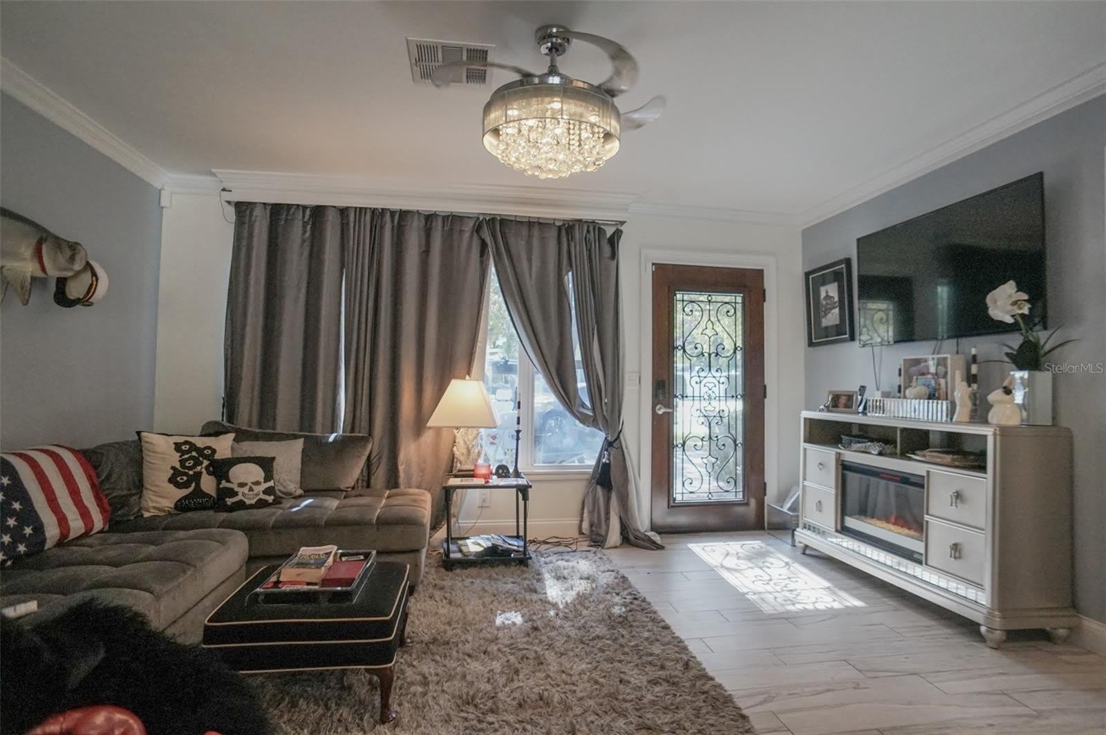 328 CARL Avenue – photo 5