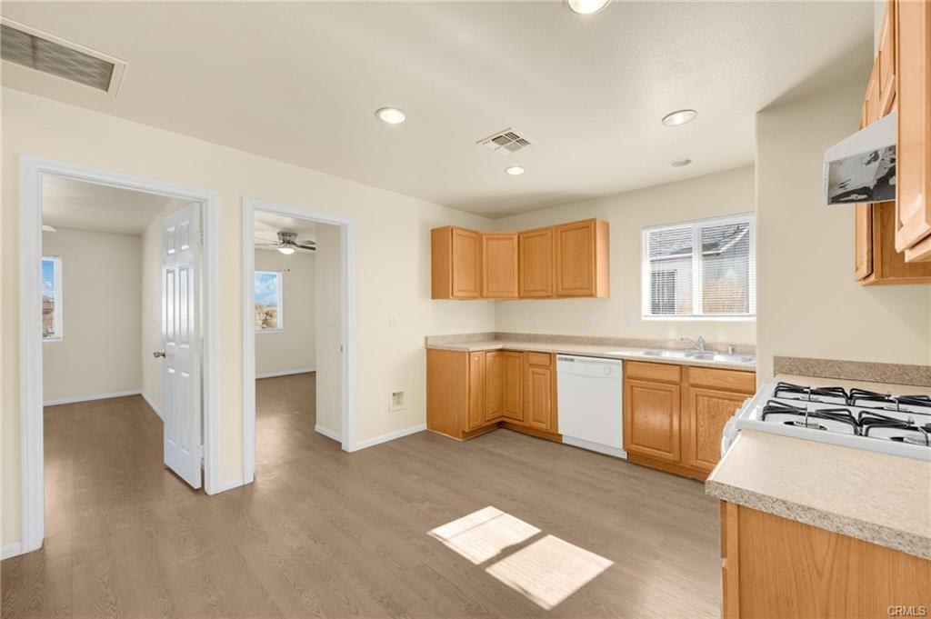 6673 Split Rock Avenue B – photo 3