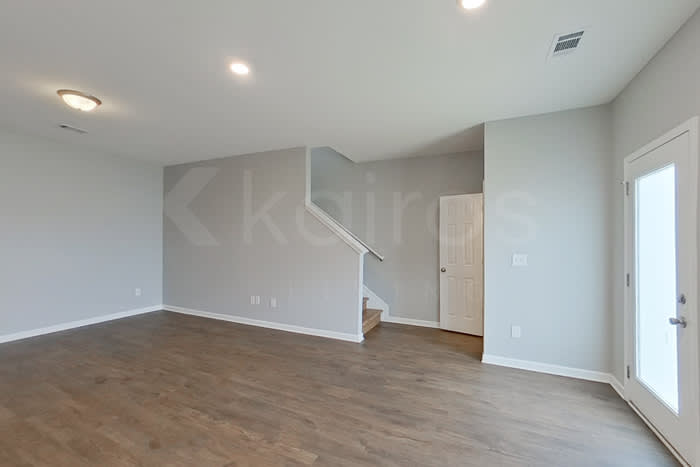 206 Long Island Drive – photo 3