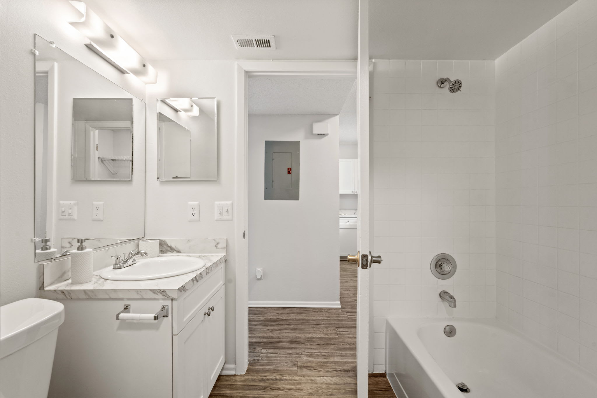 Diamond Oaks Villas – photo 3