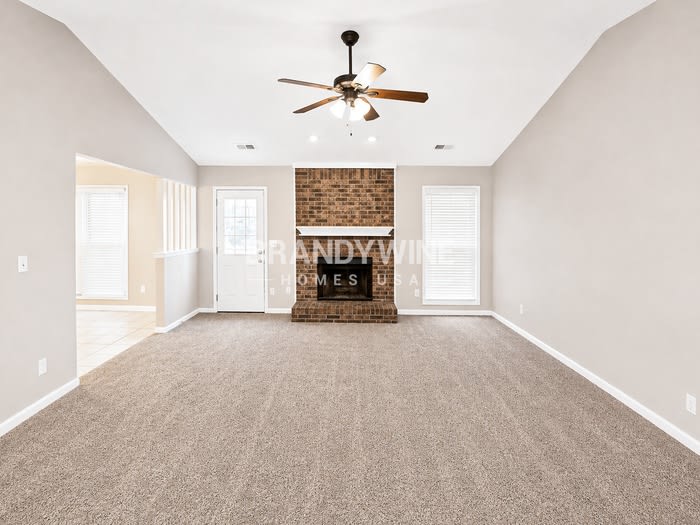 9040 Gardener Drive – photo 4
