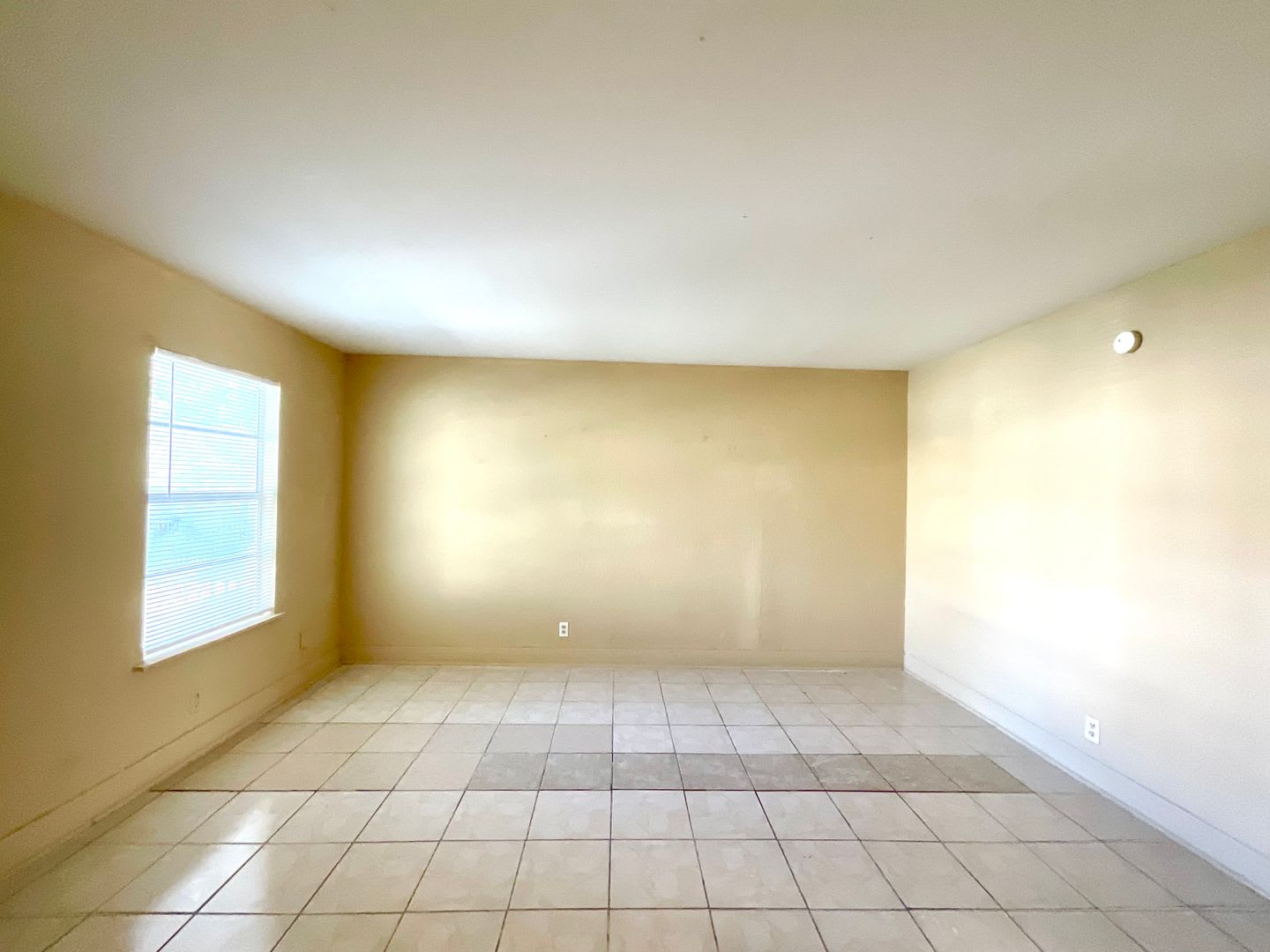 Available NOW! Prime Location 3-Bedroom, 2-Bath Home In Converse!! – photo 2