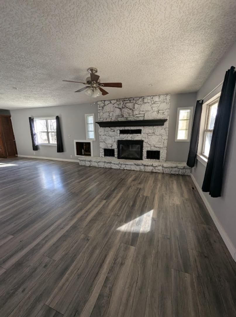 2 Bed, 1 Bath – photo 3