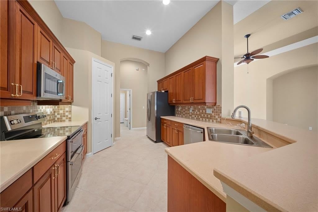7914 Founders Cir lot: 36 – photo 4