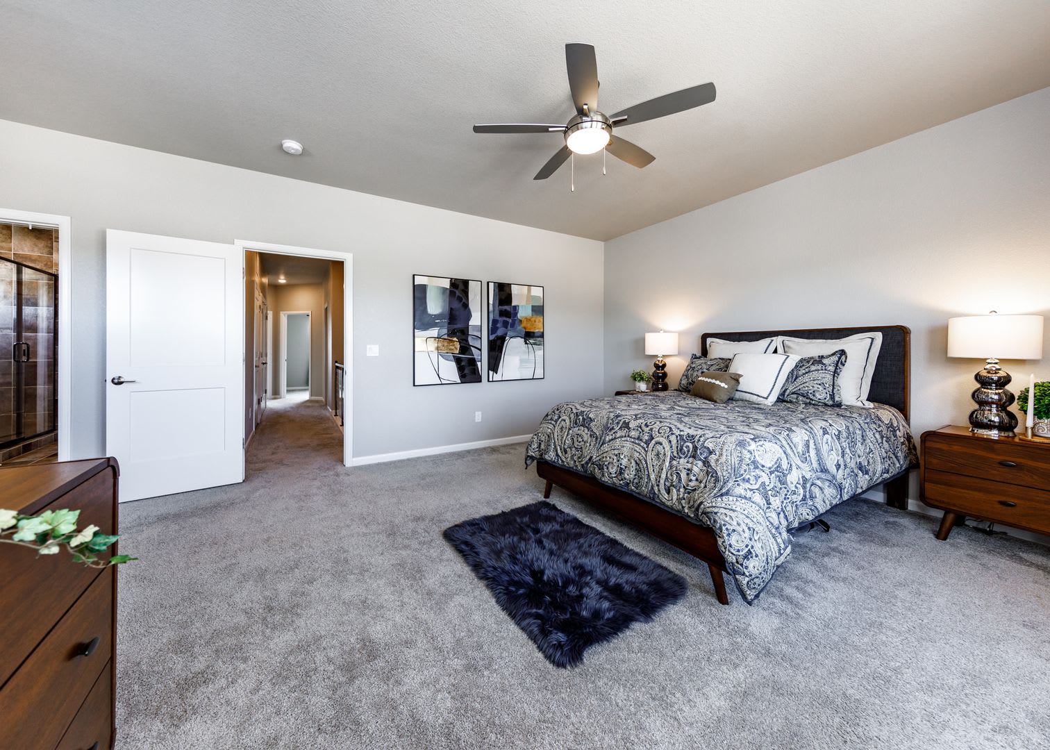 Luxury End Unit Townhome in Flying Horse – photo 5