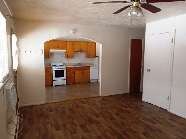 1250 Elder Ave – photo 3