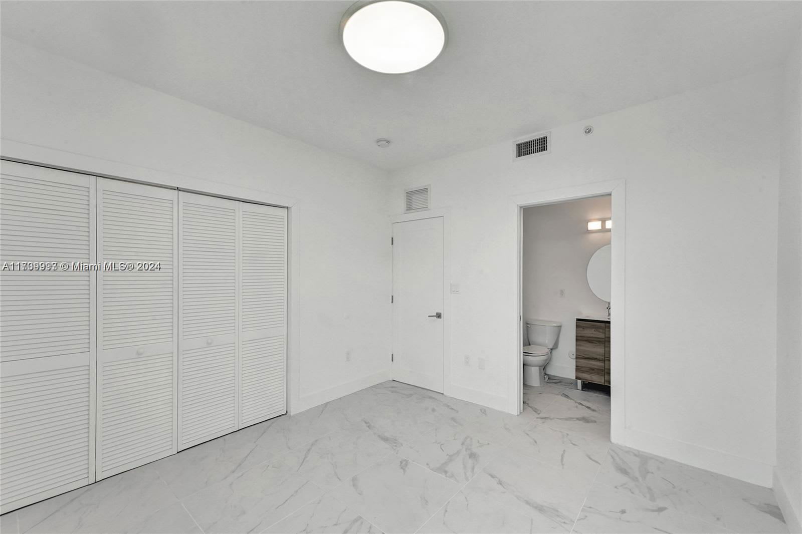 7645 Carlyle Avenue – photo 4