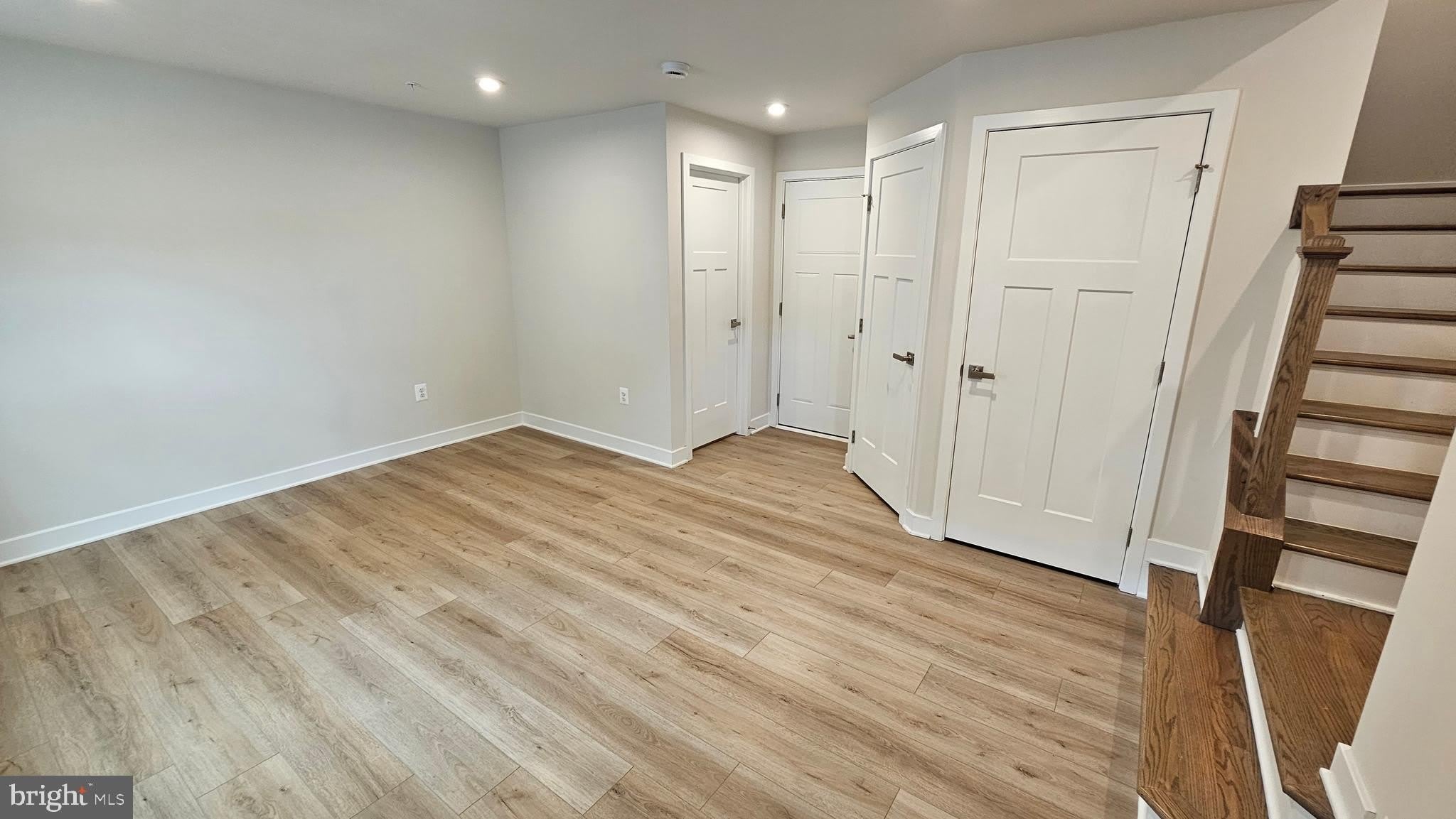 16437 FIFE WAY – photo 2