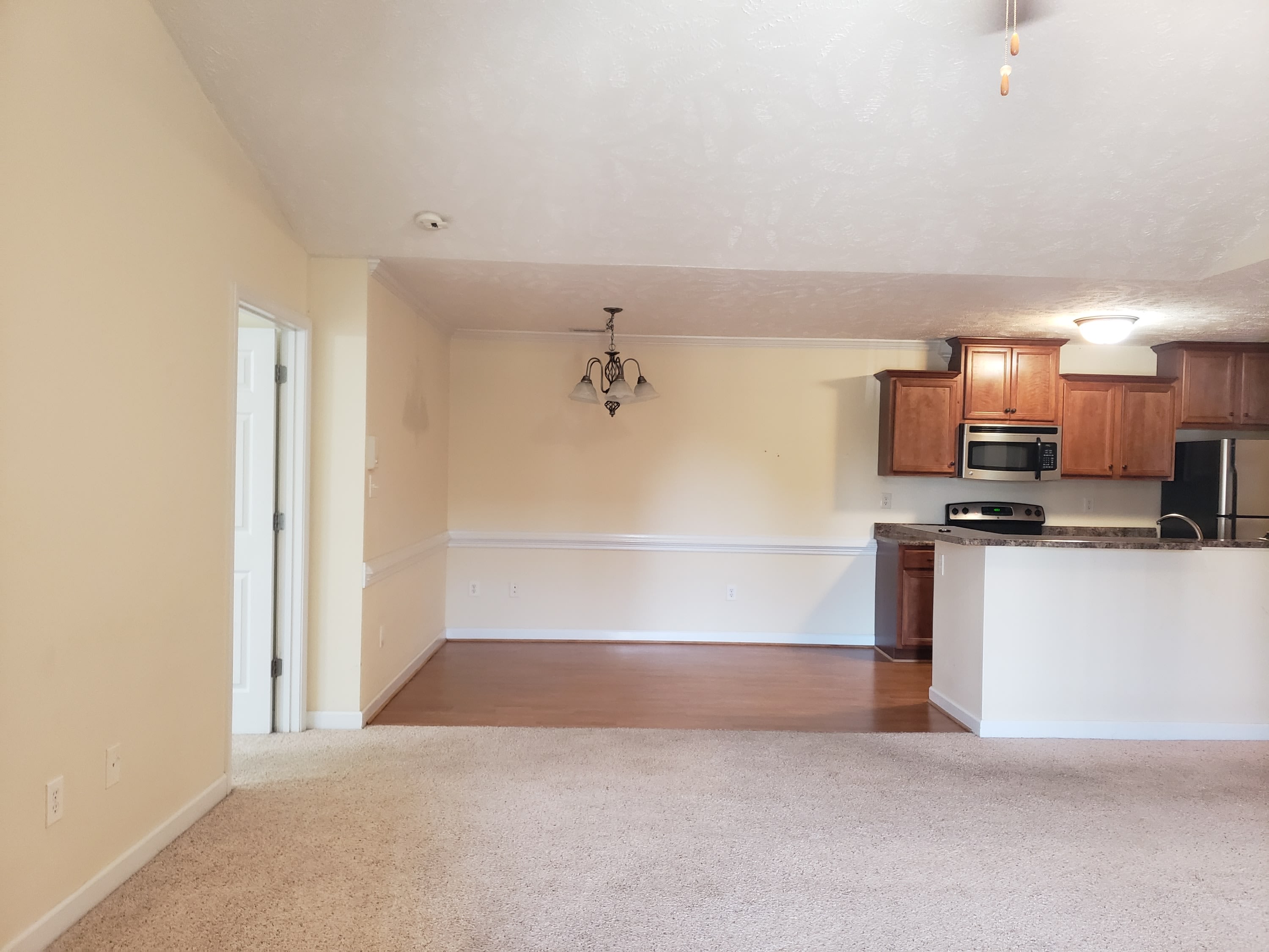 1800 Balmoral Drive – photo 5