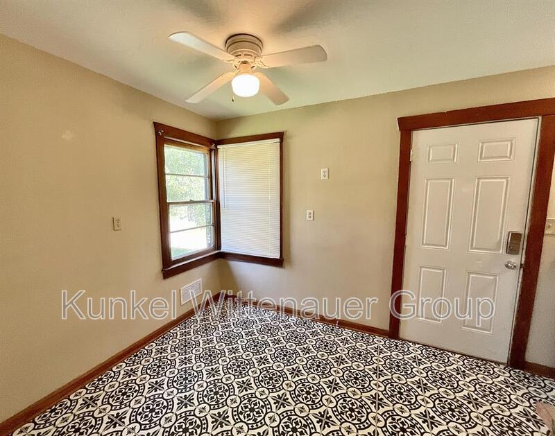 546 N 40th Street-Front – photo 5