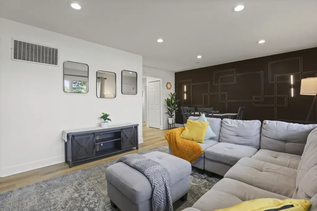 7125 Simpson St – photo 3