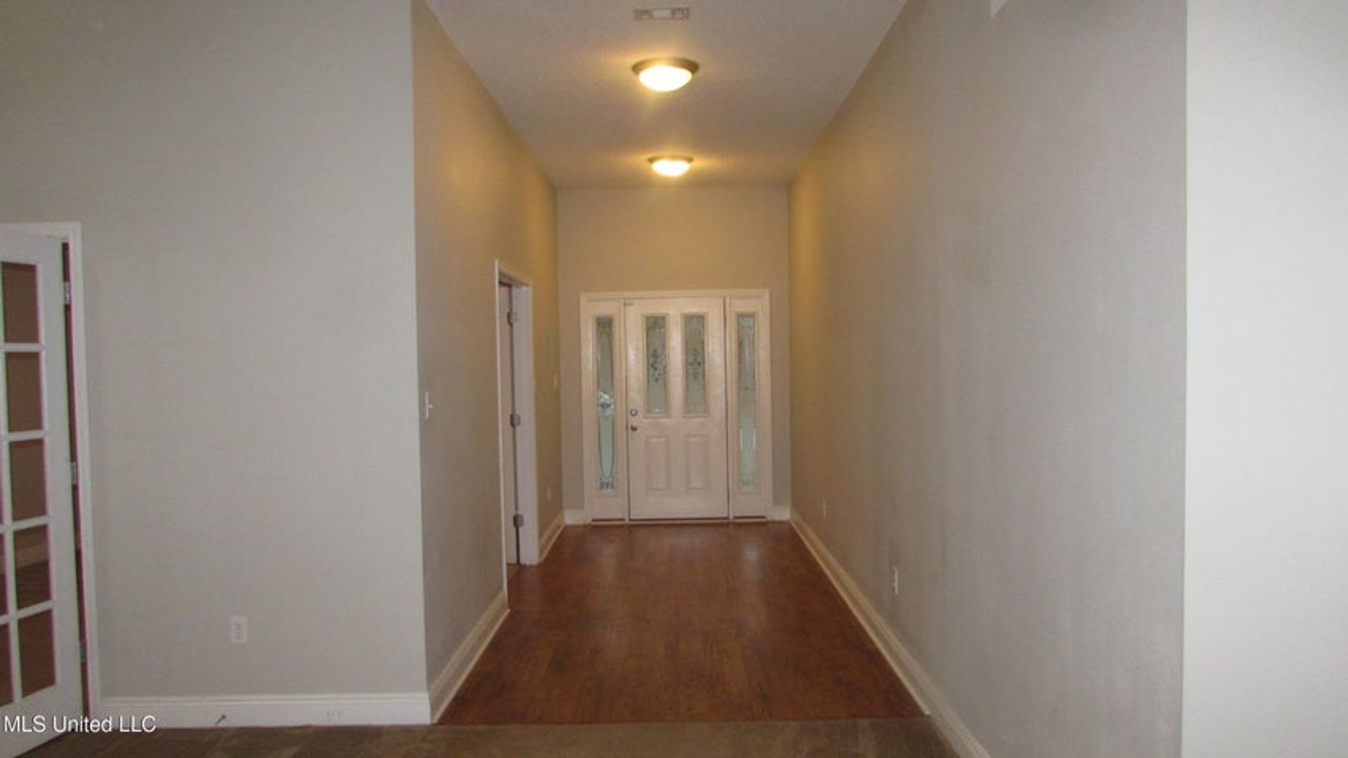 Over 3000sf – photo 5