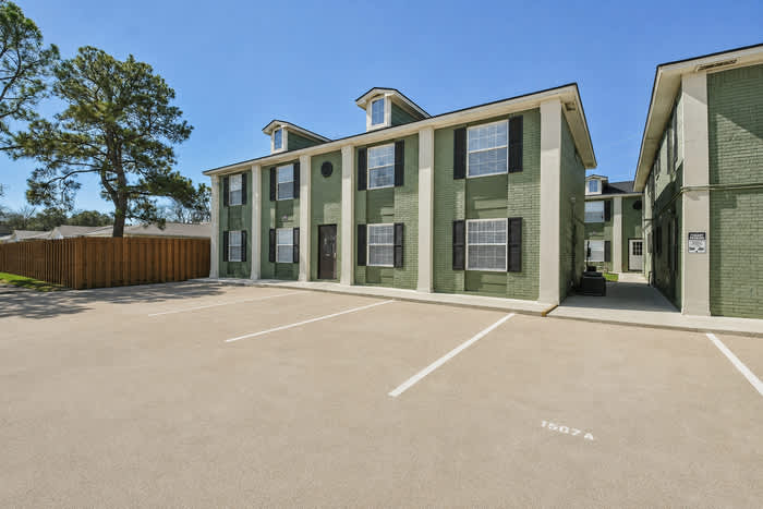 1512 Broadmoor Drive – photo 4