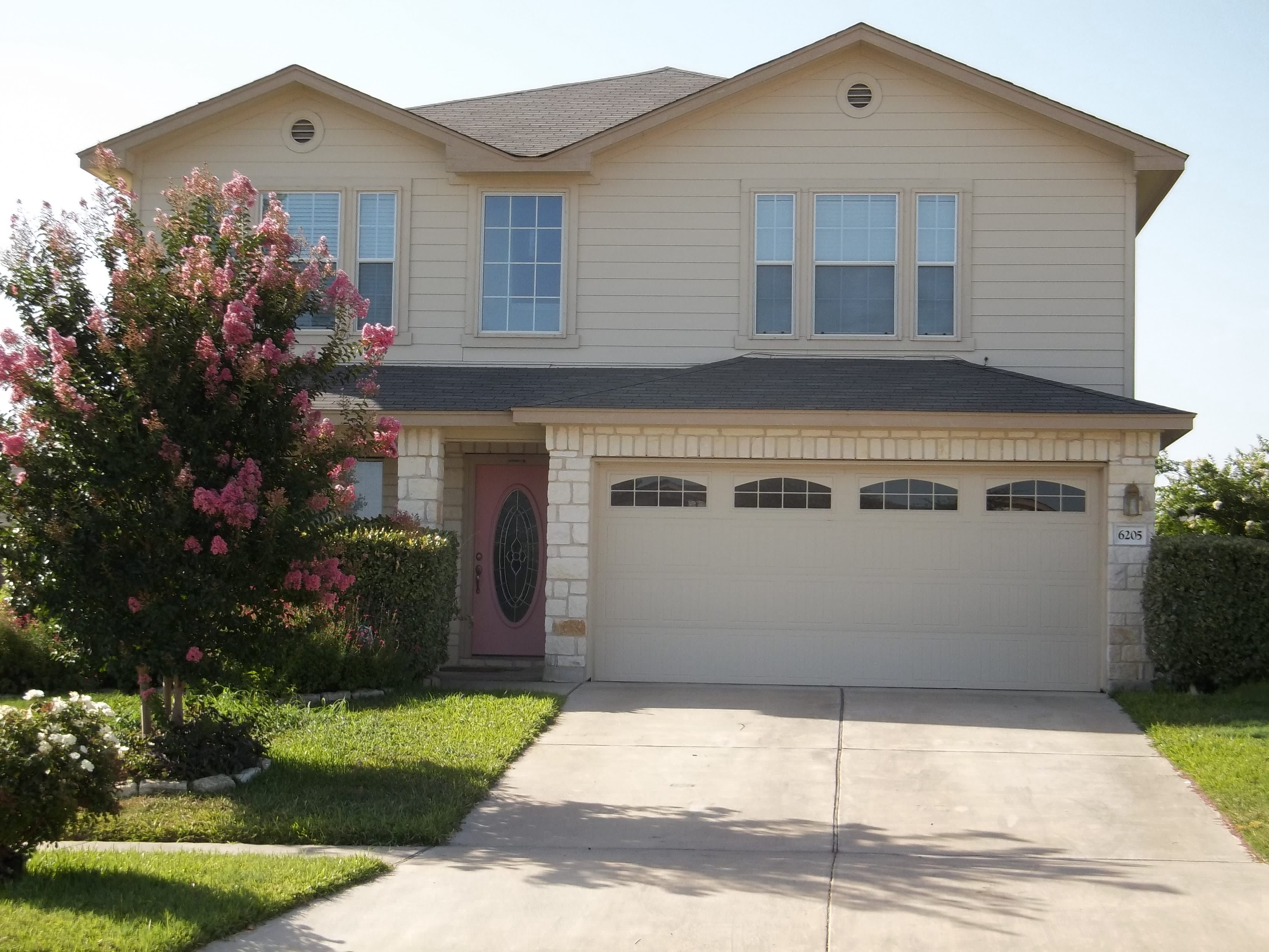 6205 Charlotte Ln – photo 2