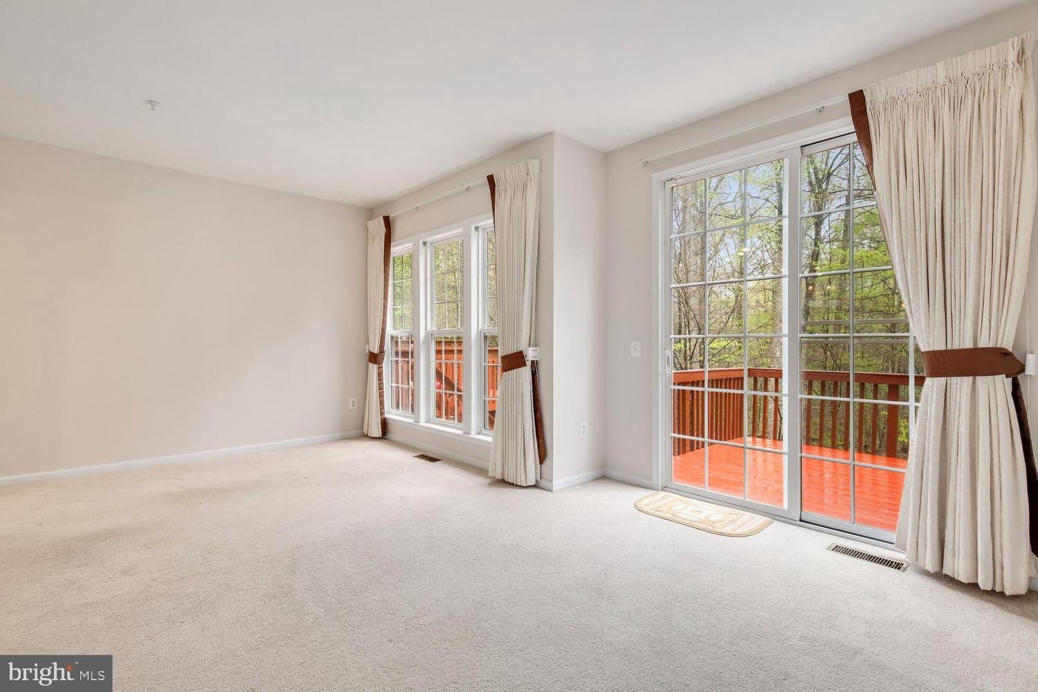 19421 Rayfield Dr – photo 2