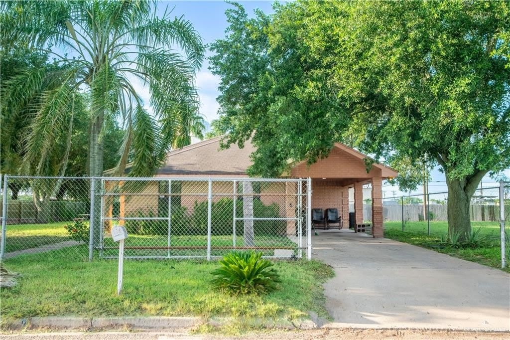 2702 Blue Jay Street – photo 2
