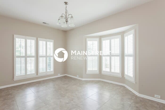 2582 Laurelview Drive Northwest – photo 3