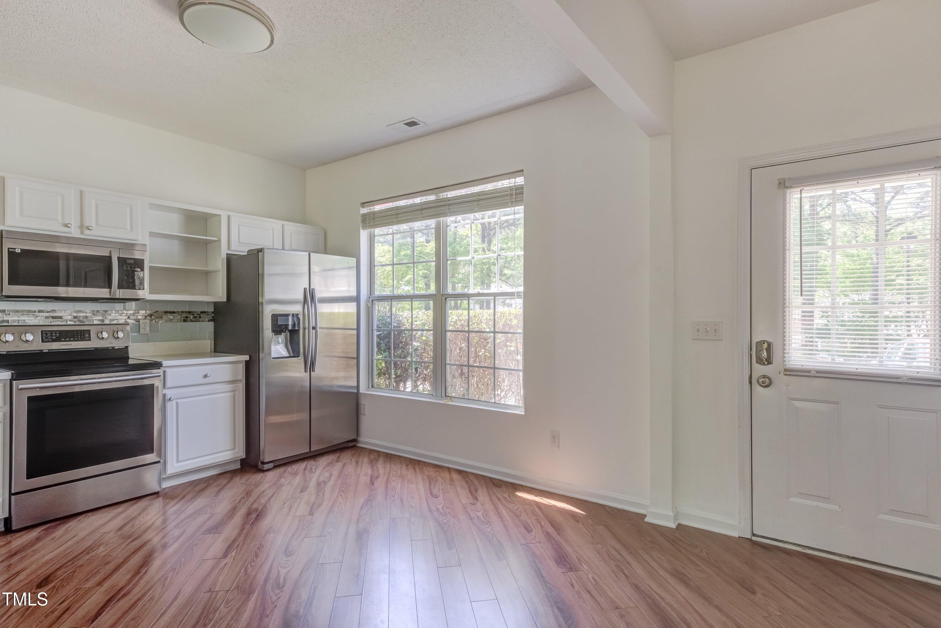 306 Orchard Park Drive – photo 4