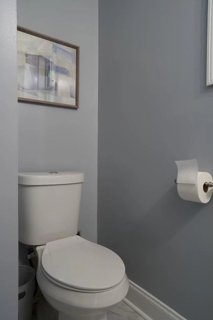 Room in 4 Bedroom Home at Baker Terrace NW – photo 4