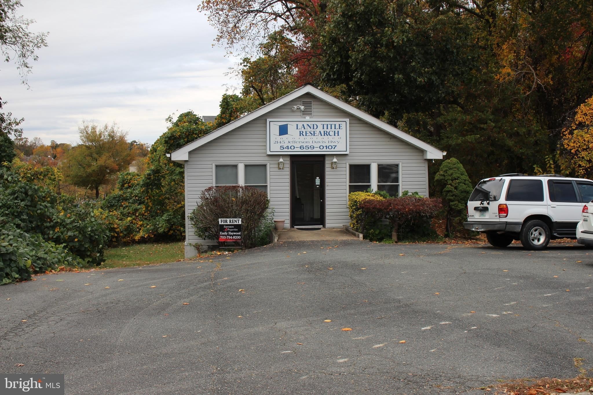 2145 RICHMOND Highway – photo 1