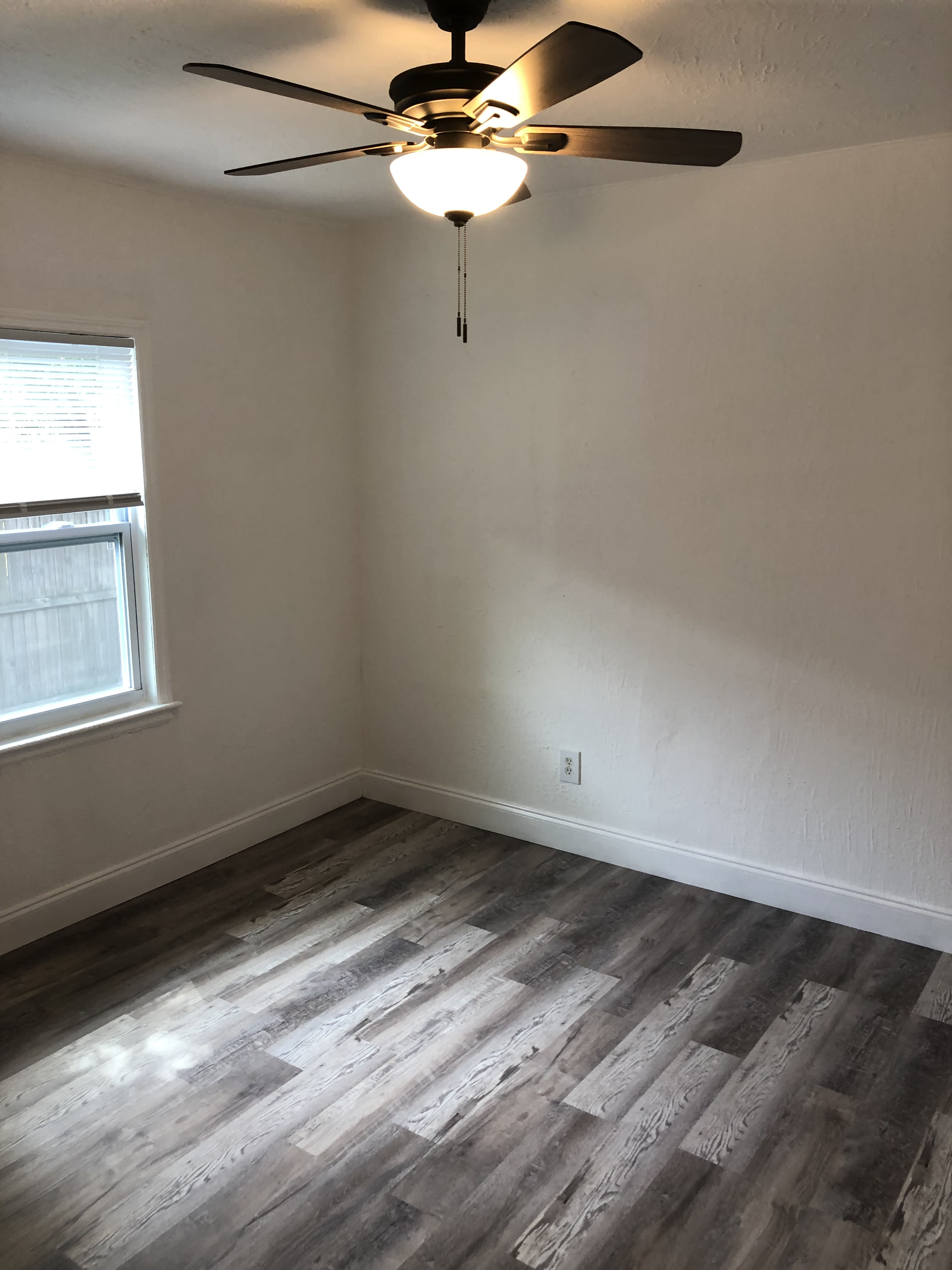 527 13th Avenue Northwest – photo 1