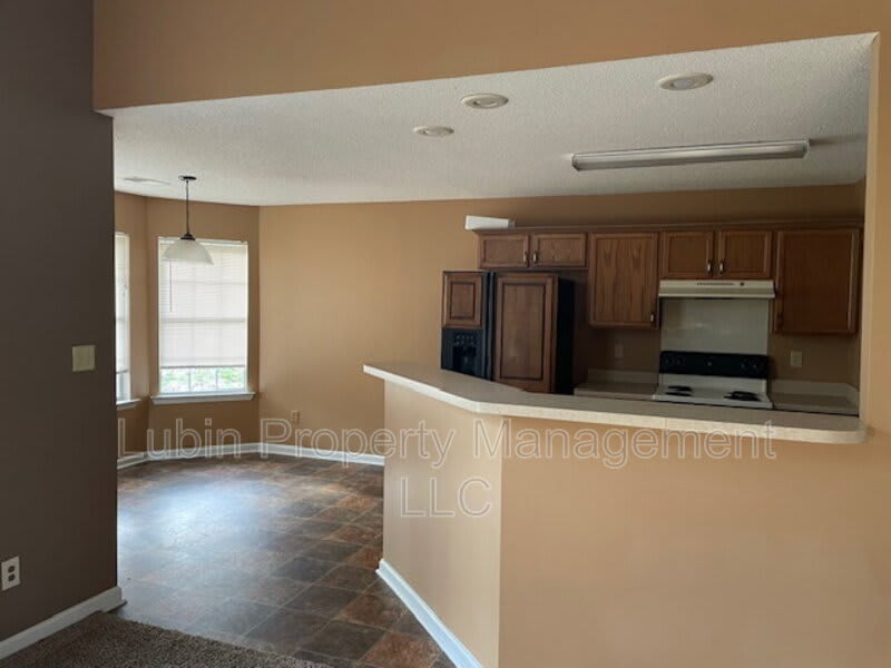 5474 Hidden Meadows Dr – photo 3